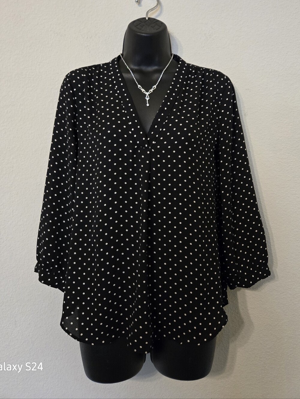 Vince Camuto Women’s Black Polka Dot V-Neck Blouse